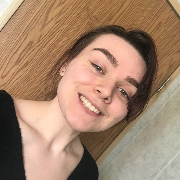 Meet your Posher, Jessica - Picture 1 of 1